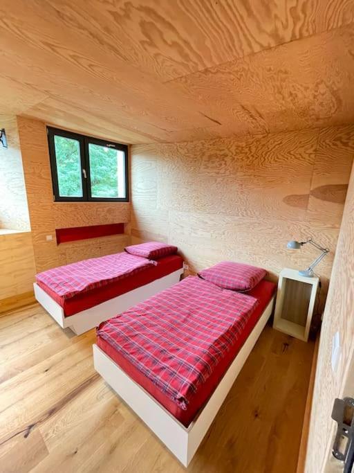 Grosse Wohnung Mit Loggia Templin Bagian luar foto