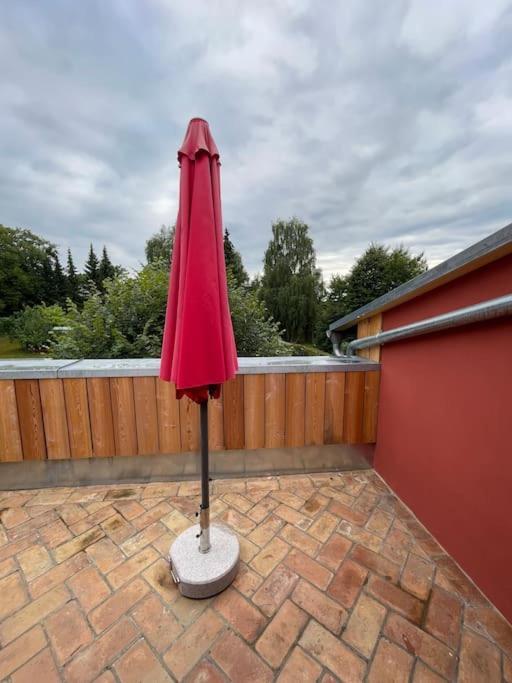 Grosse Wohnung Mit Loggia Templin Bagian luar foto