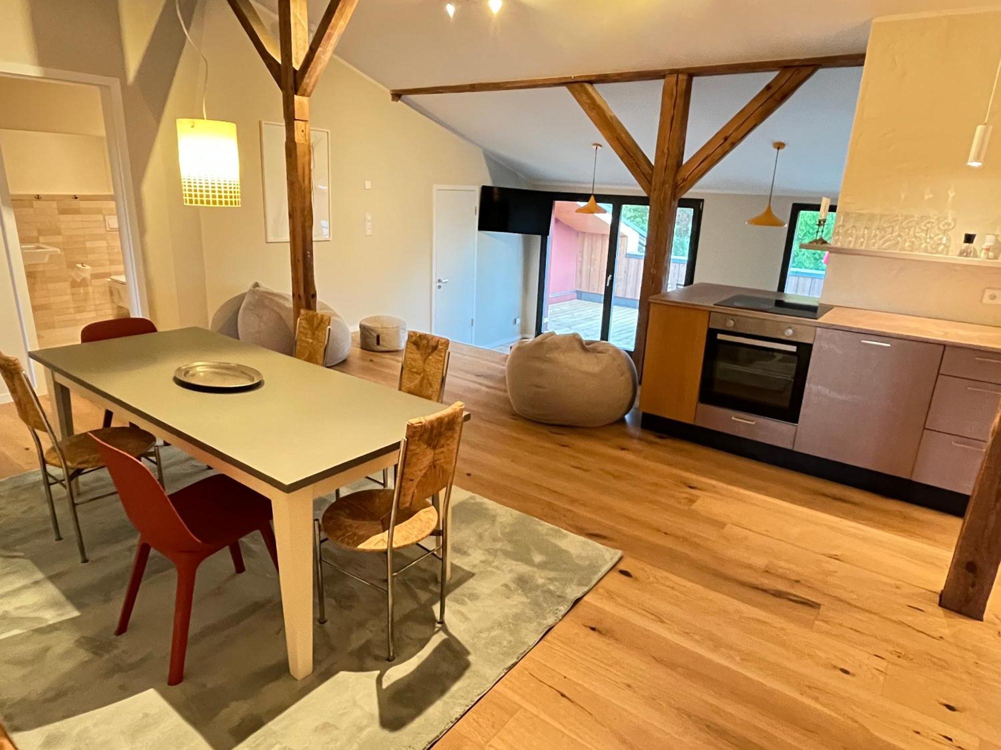 Grosse Wohnung Mit Loggia Templin Bagian luar foto