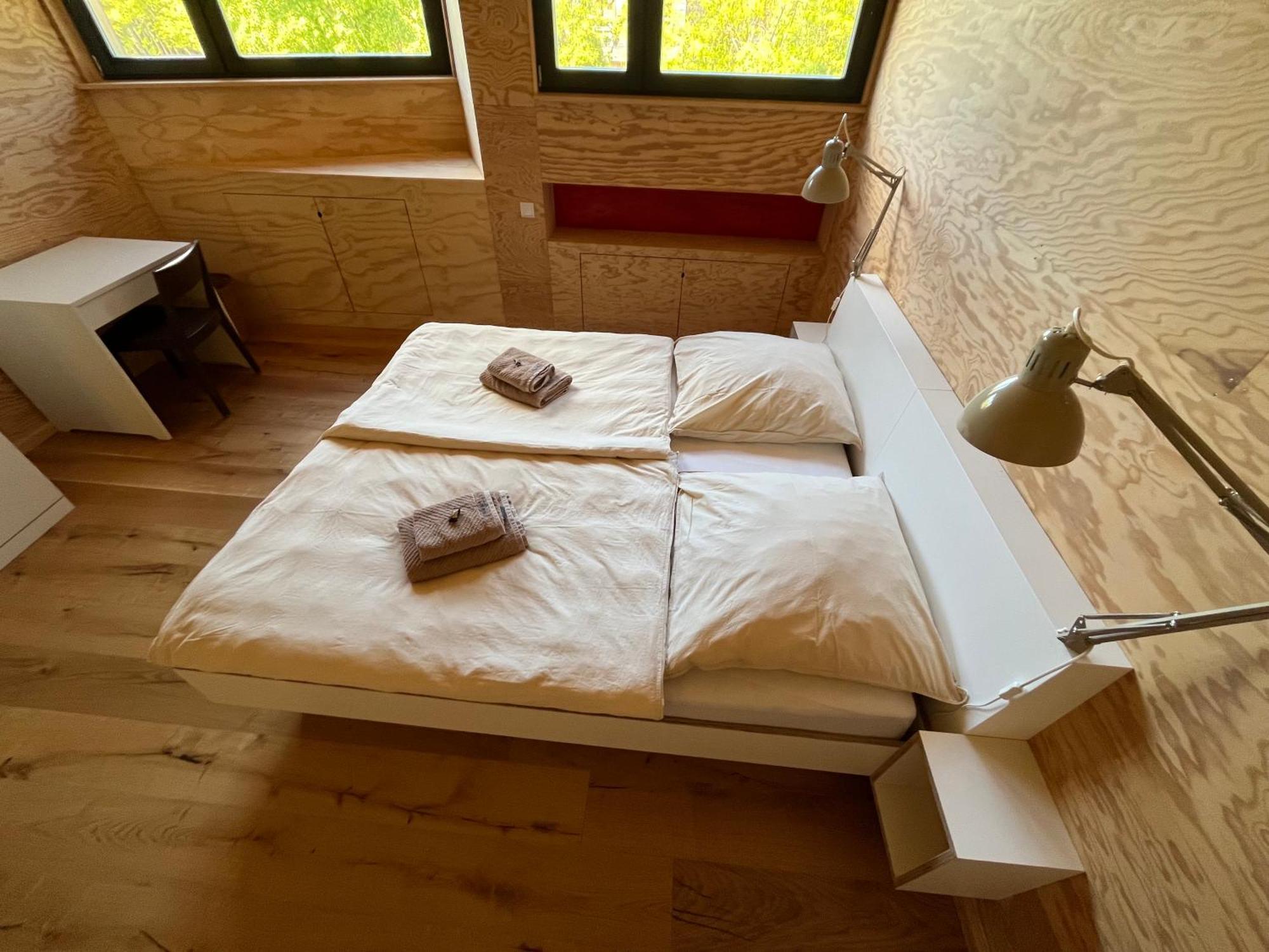 Grosse Wohnung Mit Loggia Templin Bagian luar foto